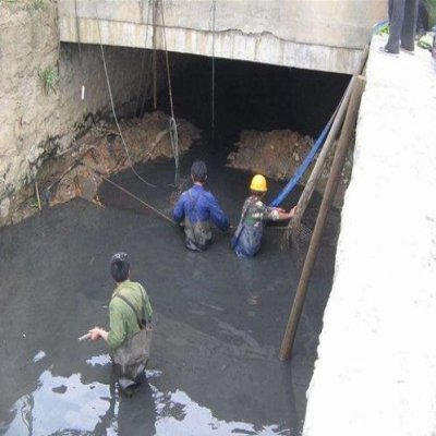 空化射流水下清洗涵洞內(nèi)壁海生物